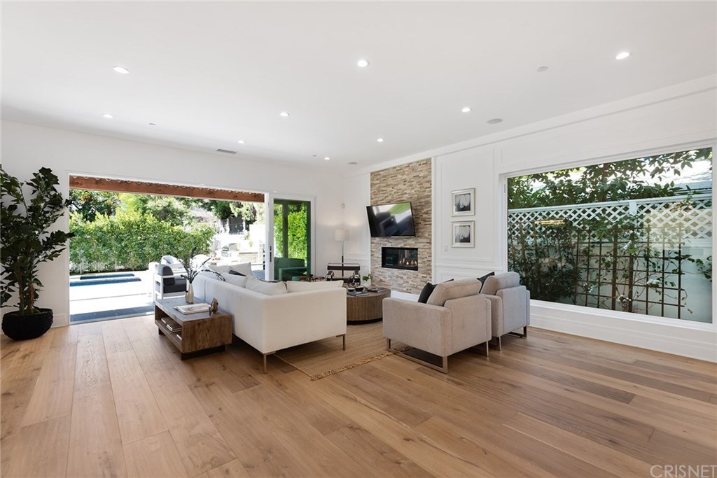 4537 Ben Avenue Studio City, CA 91607 - Photo 16 of 50