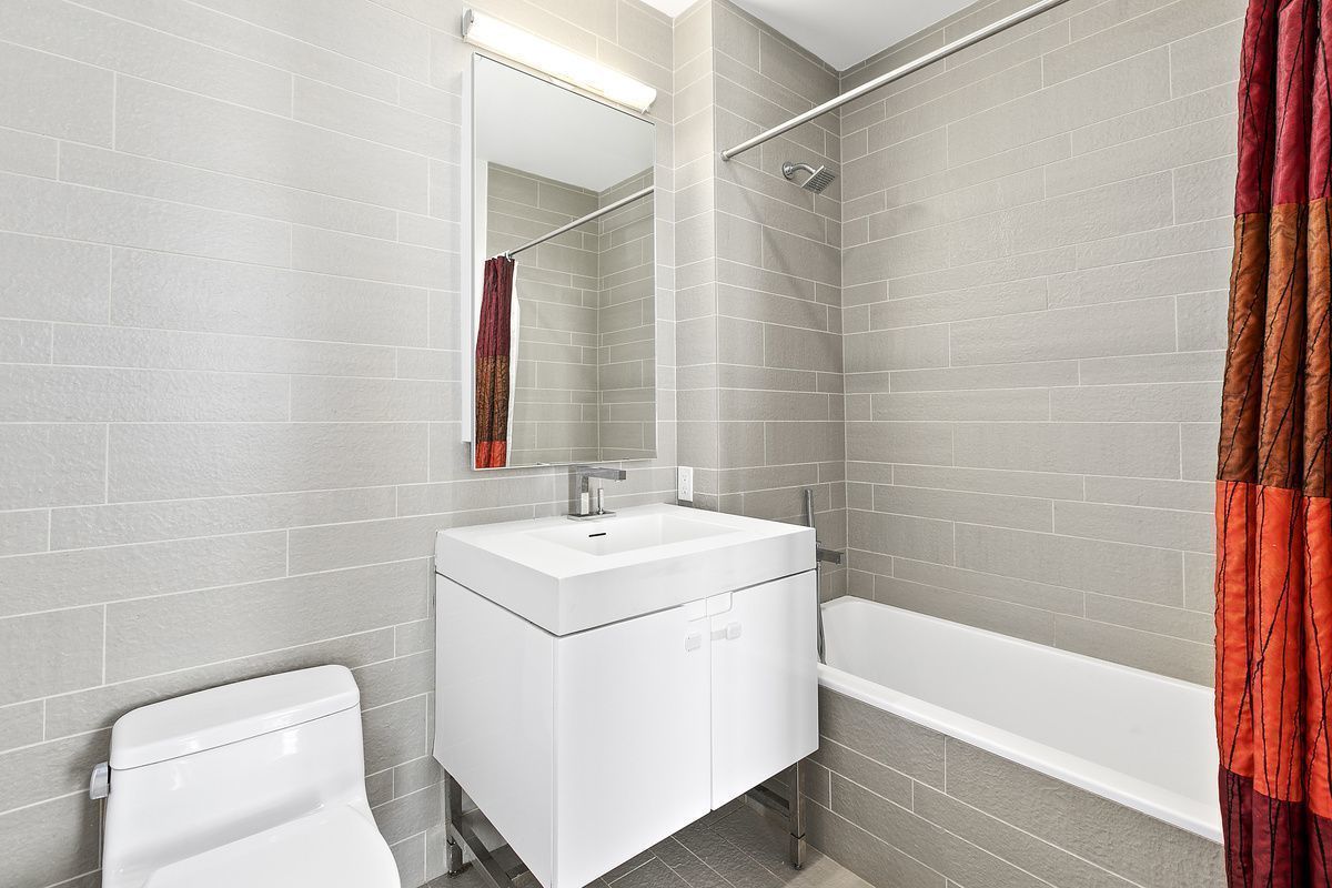 388 Bridge Street, Unit PH48D Brooklyn, NY 11201 - Photo 7 of 9