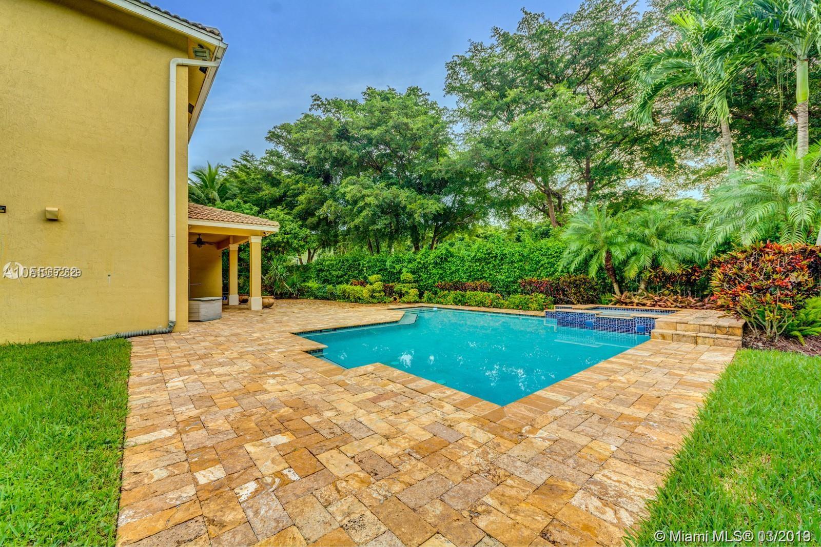 2019 Harbor View Circle Weston, FL 33327 - Photo 29 of 31