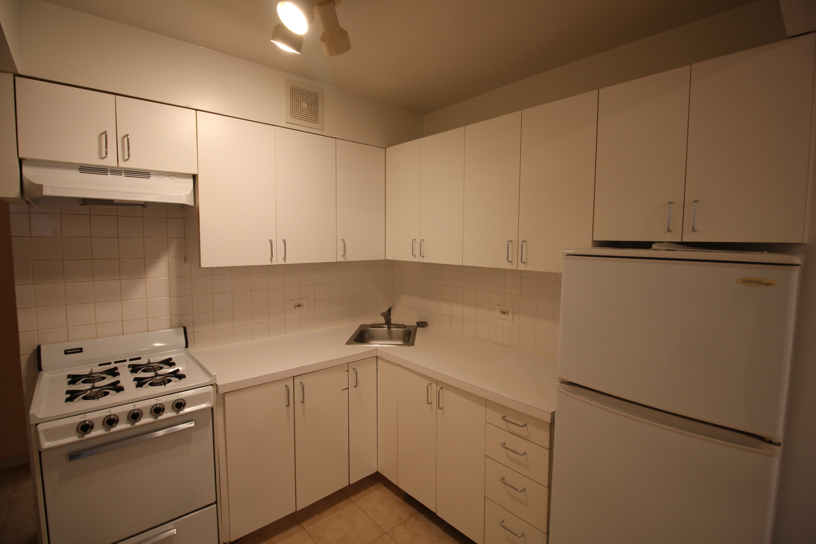 59-25 69th Avenue, Unit 1B Queens, NY 11385 - Photo 3 of 3