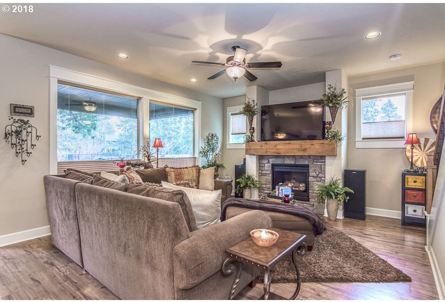 60320 Addie Triplett Loop Bend, OR 97702 - Photo 8 of 25 Gallery Image 8