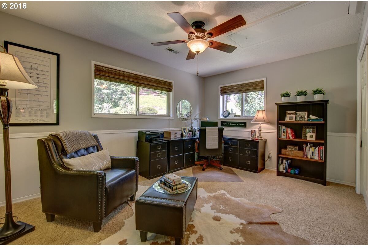 10958 Southeast Valley View Terrace Happy Valley, OR 97086 - Photo 16 of 32