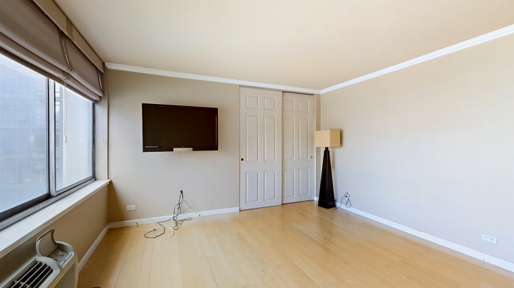 353 East 72nd Street, Unit 11D Manhattan, NY 10021 - Photo 3 of 12
