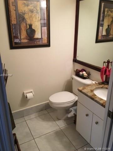 10025 Southwest 162nd Path Miami, FL 33196 - Photo 7 of 13 Gallery Image 7