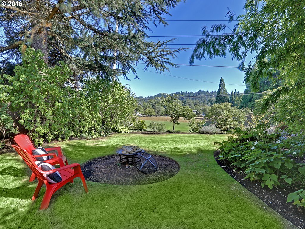 4340 Southwest Hamilton Street Portland, OR 97221 - Photo 15 of 20