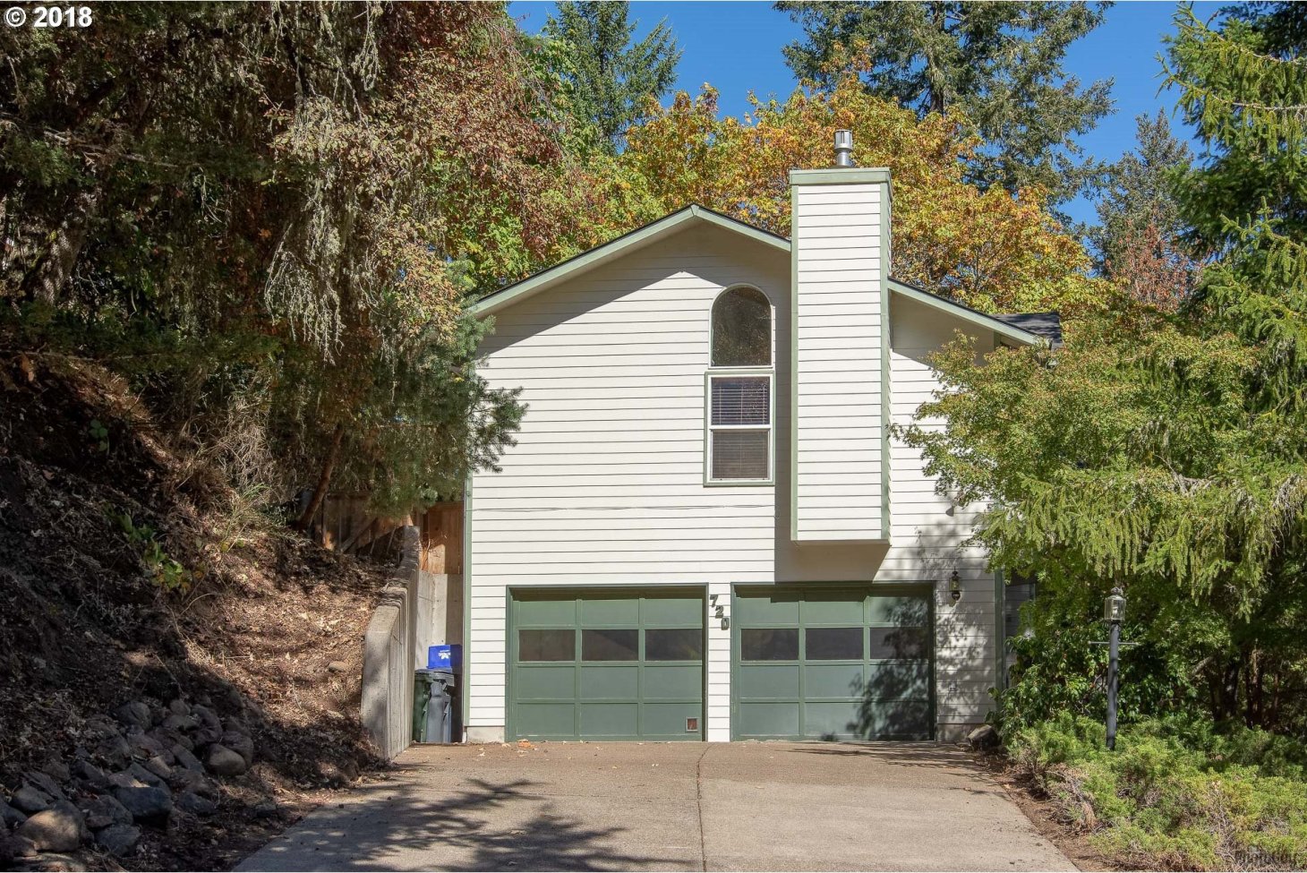 720 Brookside Drive Eugene, OR 97405 - Photo 4 of 31