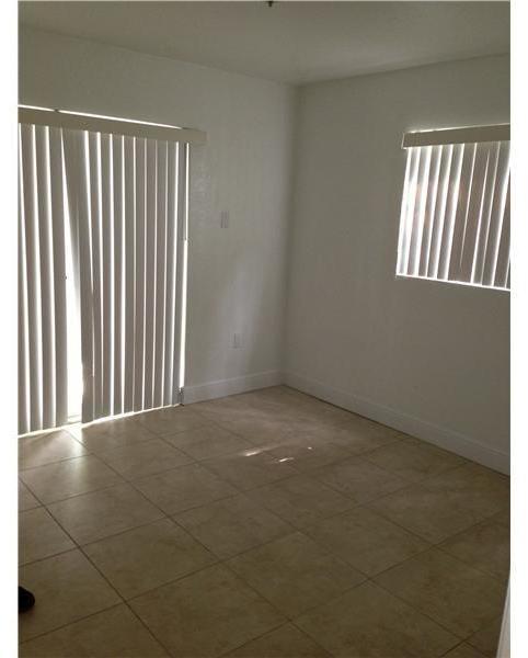 1121 Southwest 7th Street, Unit 1 Miami, FL 33130 - Photo 3 of 6