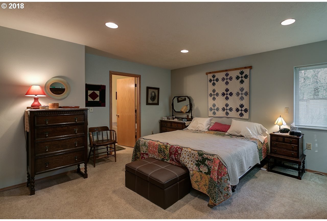 22786 Jennie Road Lyons, OR 97358 - Photo 13 of 32 Gallery Image 13