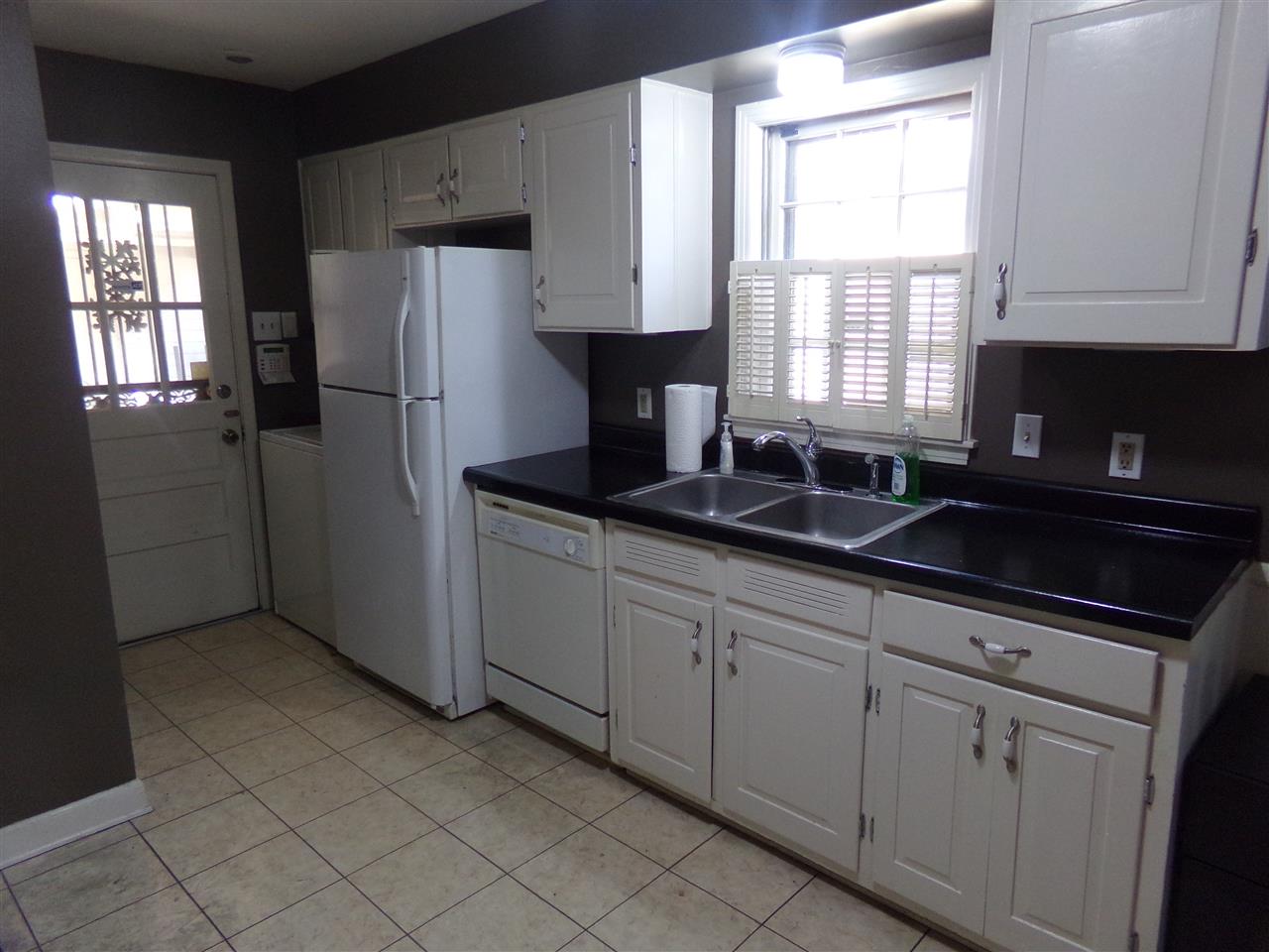 1583 Hayne Road Memphis, TN 38119 - Photo 6 of 13