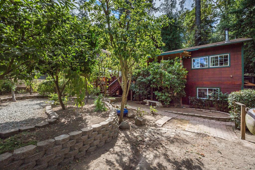 18086 Idalyn Drive, Los Gatos, CA 95033 Compass