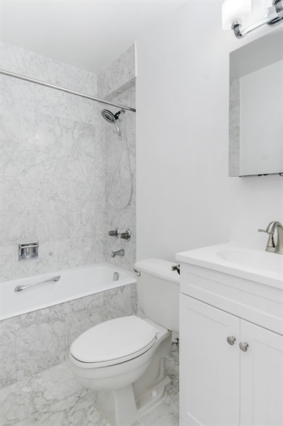 377 Rector Place, Unit 21F Manhattan, NY 10280 - Photo 4 of 8