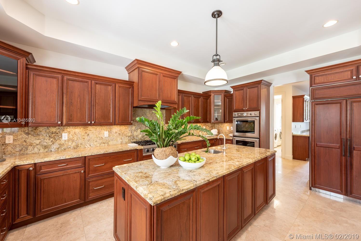 10825 Southwest 74th Avenue Pinecrest, FL 33156 - Photo 13 of 36