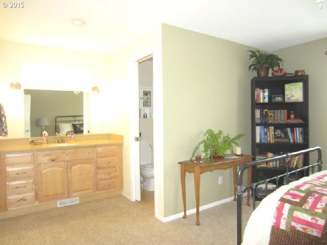2145 Brown Road Northeast Salem, OR 97305 - Photo 14 of 16 Gallery Image 14