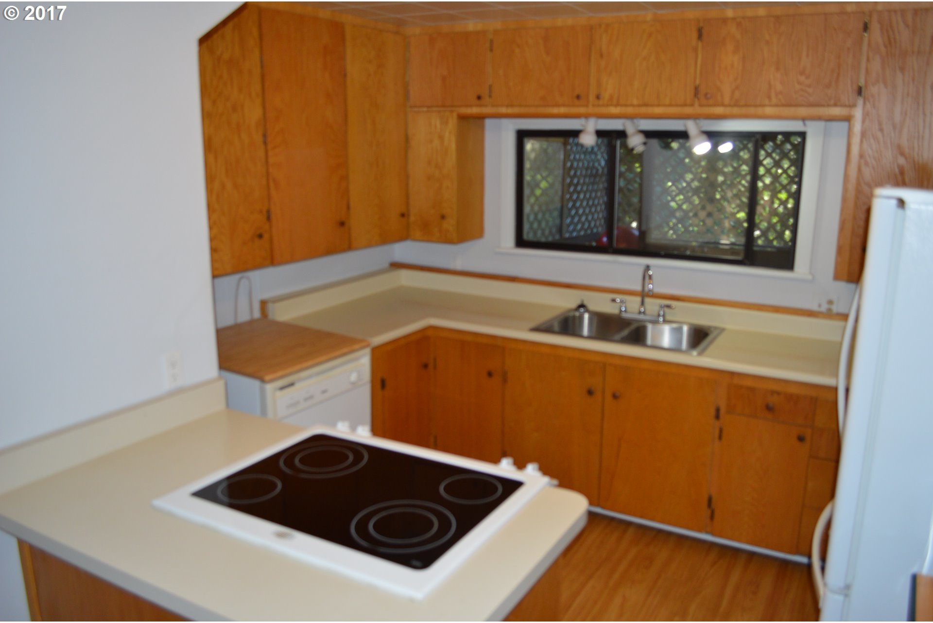 3608 Wyeast Road Hood River, OR 97031 - Photo 10 of 32 Gallery Image 10