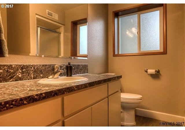 21615 Ferry Road Southeast Stayton, OR 97383 - Photo 19 of 32 Gallery Image 19