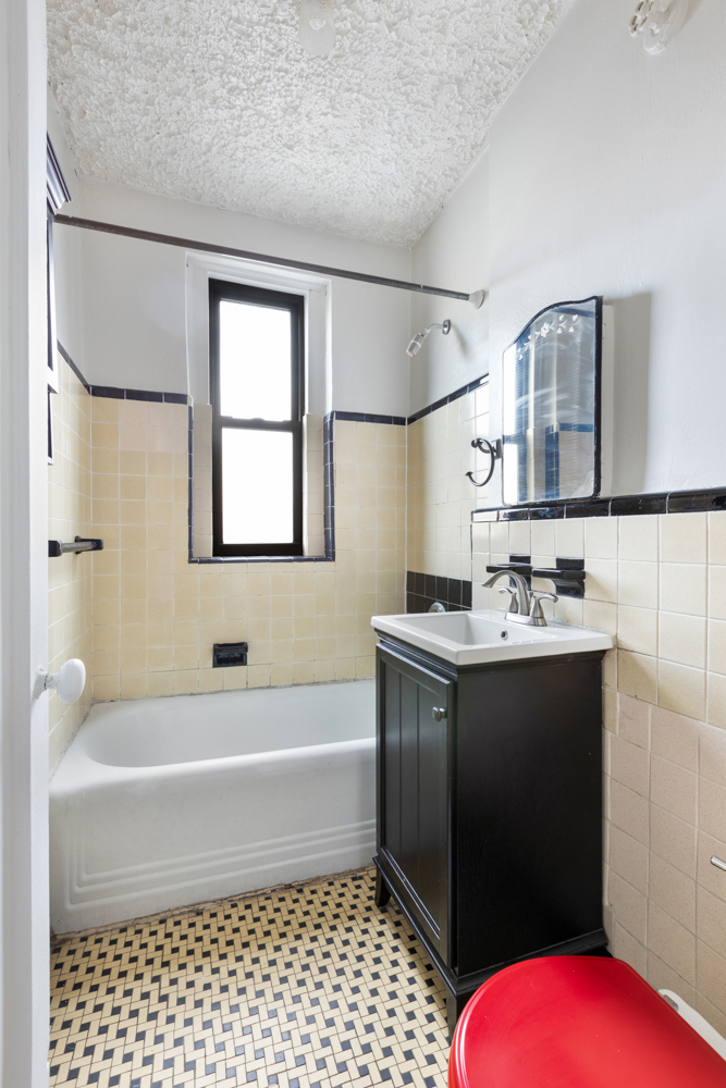 111 West 94th Street, Unit 6H Manhattan, NY 10025 - Photo 5 of 5