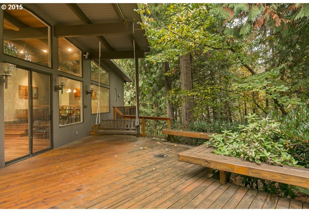 6433 Southwest Laber Road Portland, OR 97221 - Photo 16 of 27
