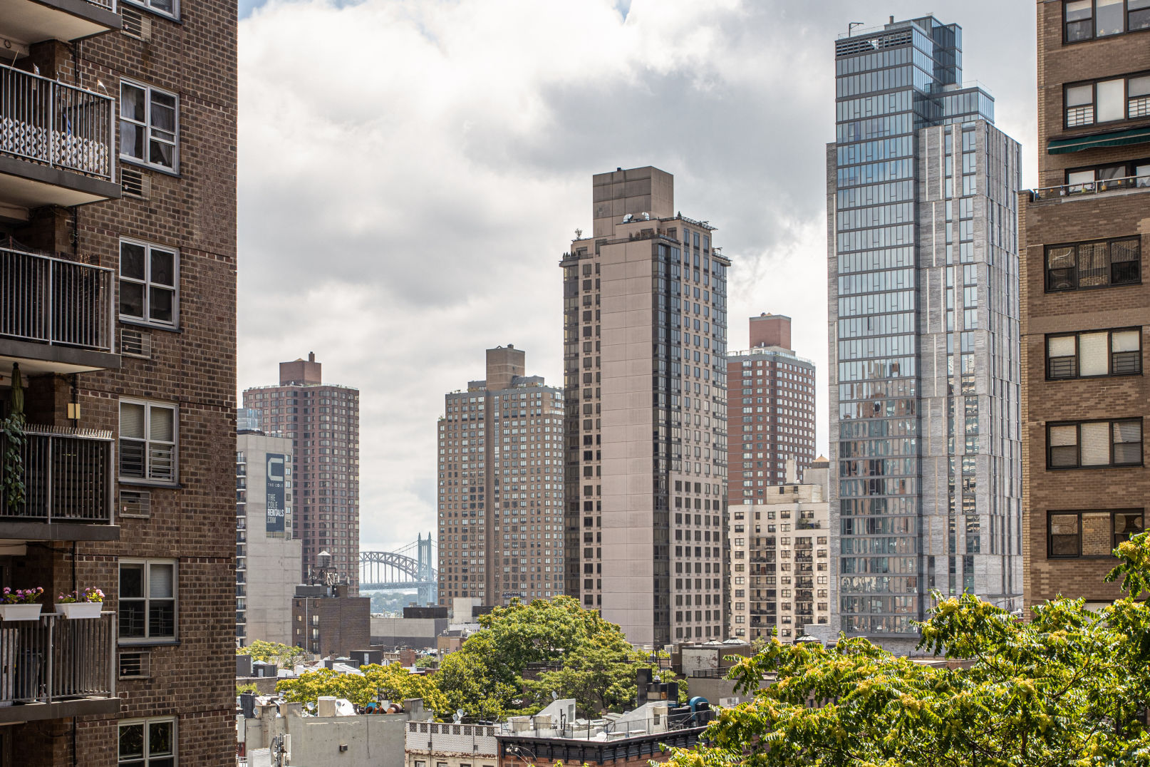 235 East 87th Street, Unit 9E Manhattan, NY 10128 - Photo 9 of 11