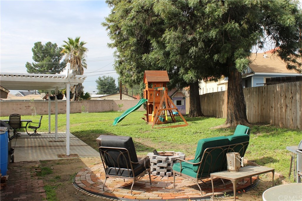 6984 Center Street Highland, CA 92346 - Photo 24 of 26