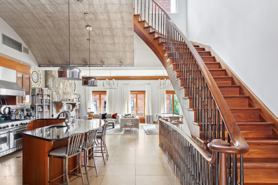 323 West 74th Street, Unit PH Manhattan, NY 10023 - Photo 2 of 20