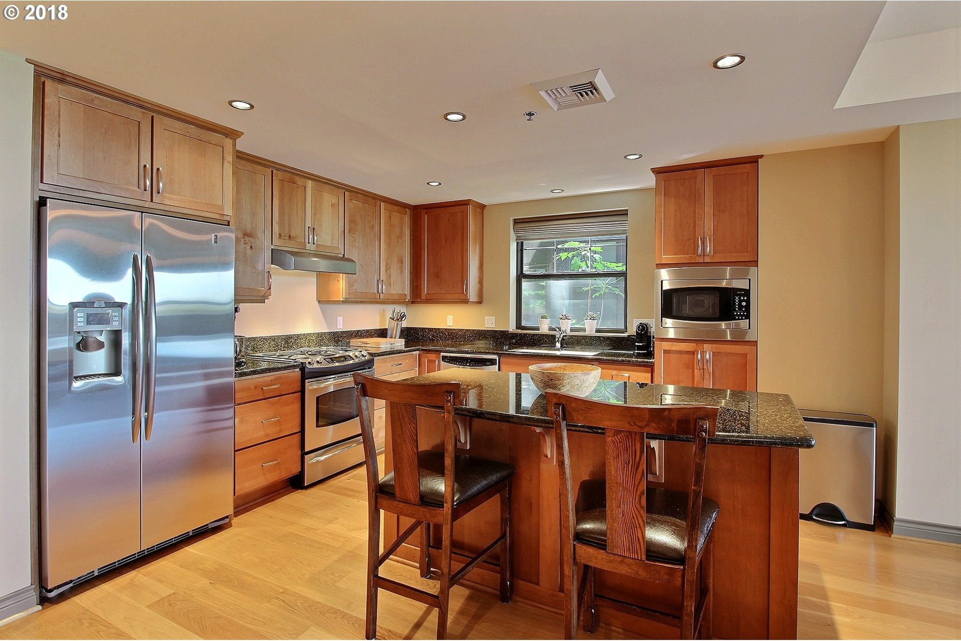 2442 Northwest Westover Road, Unit 101 Portland, OR 97210 - Photo 7 of 32 Gallery Image 7