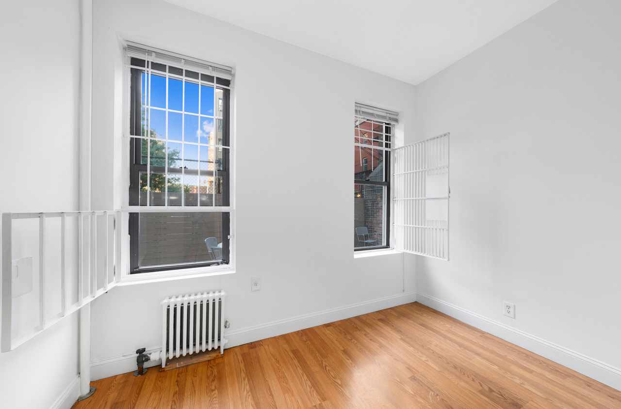64 MacDougal Street, Unit 1 Manhattan, NY 10012 - Photo 3 of 7