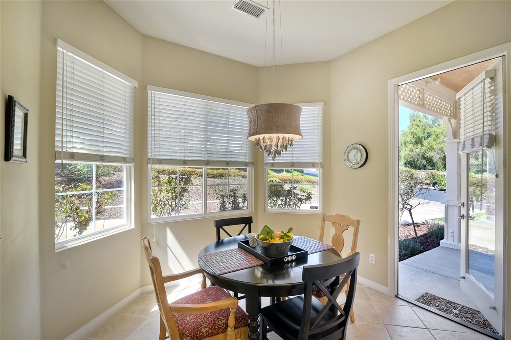 1062 Inverlochy Drive Fallbrook, CA 92028 - Photo 11 of 25