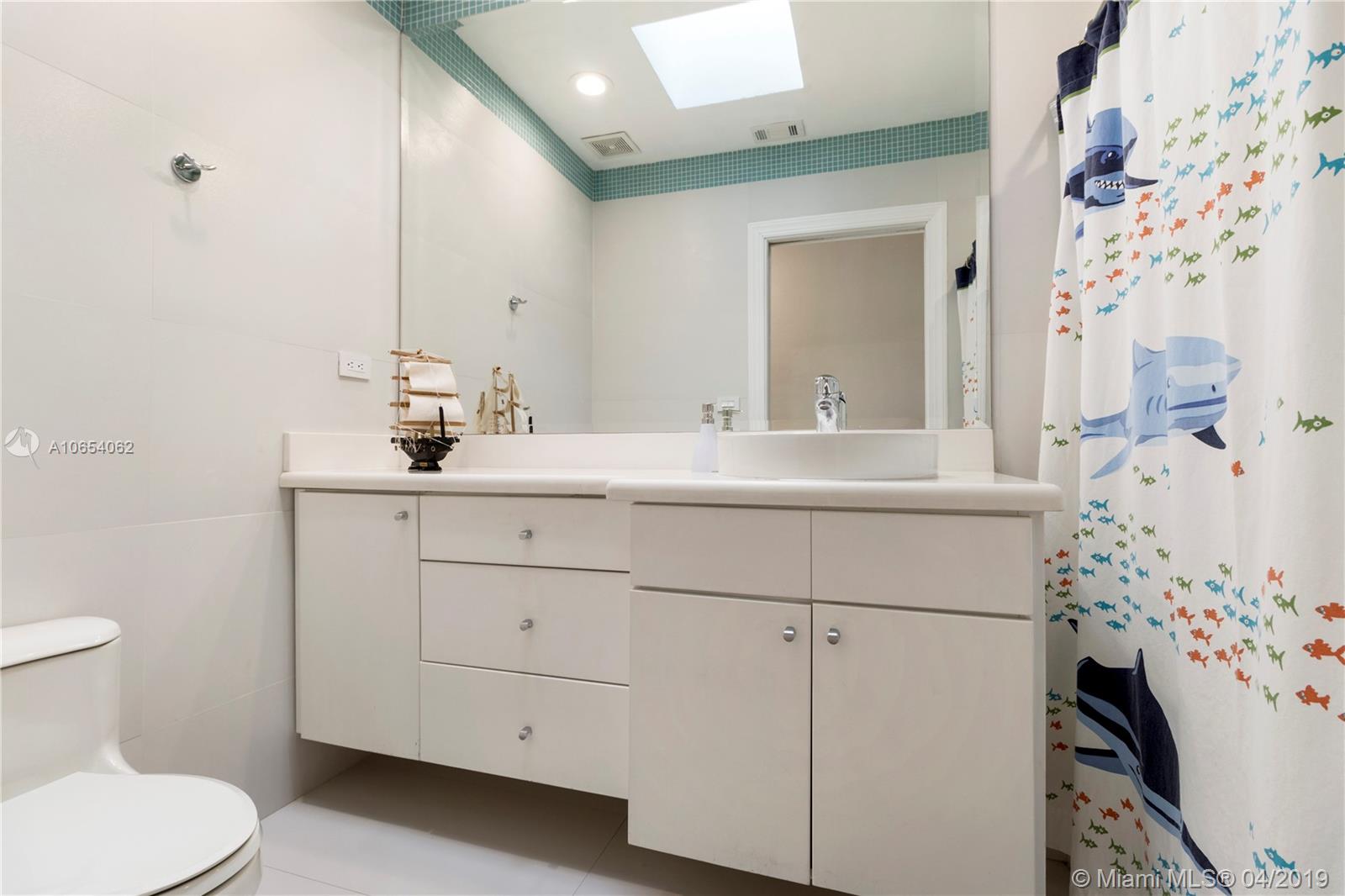 9 Pinta Road Miami, FL 33133 - Photo 20 of 22