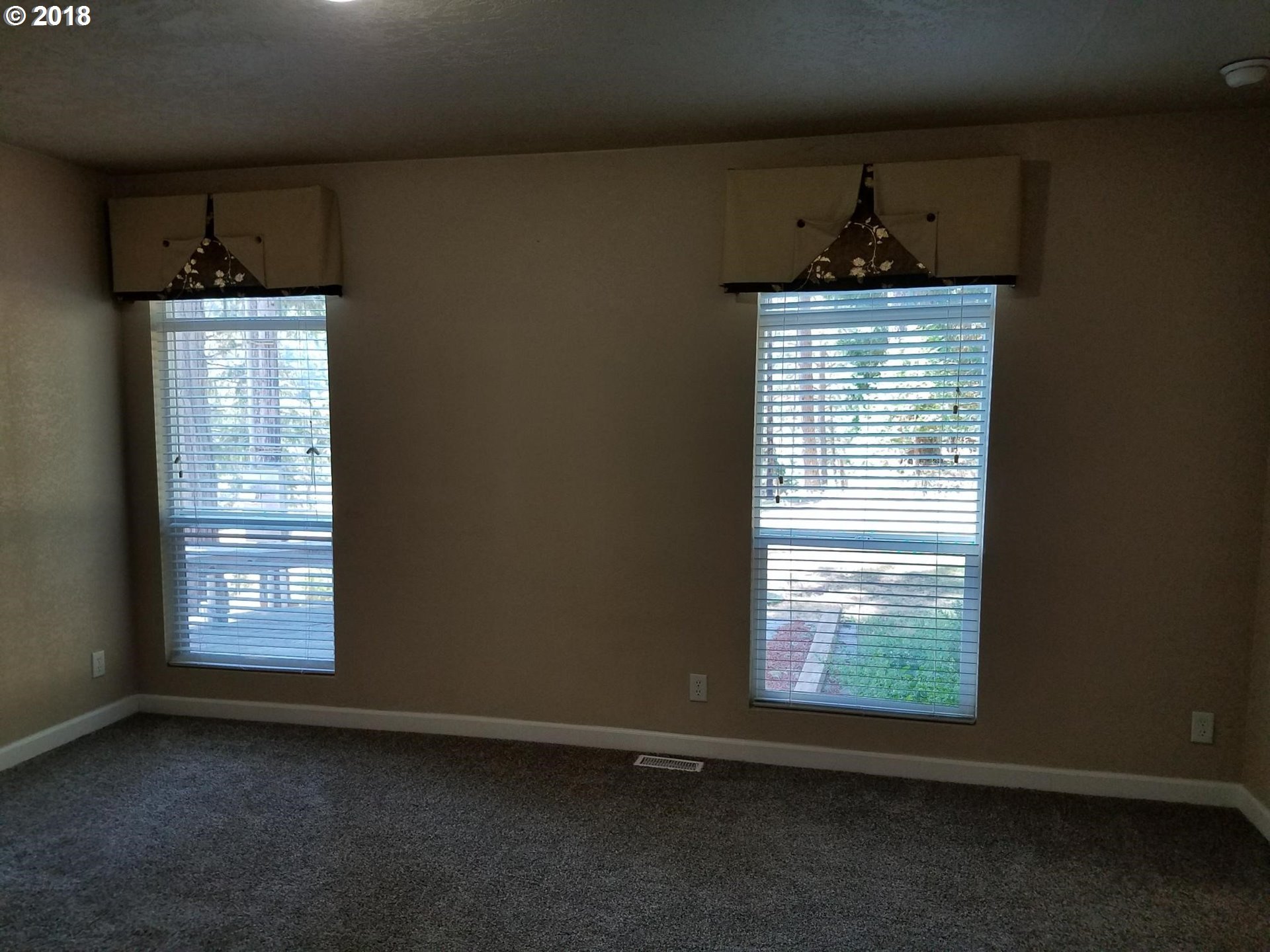1623 Larson Road Roseburg, OR 97471 - Photo 13 of 30 Gallery Image 13