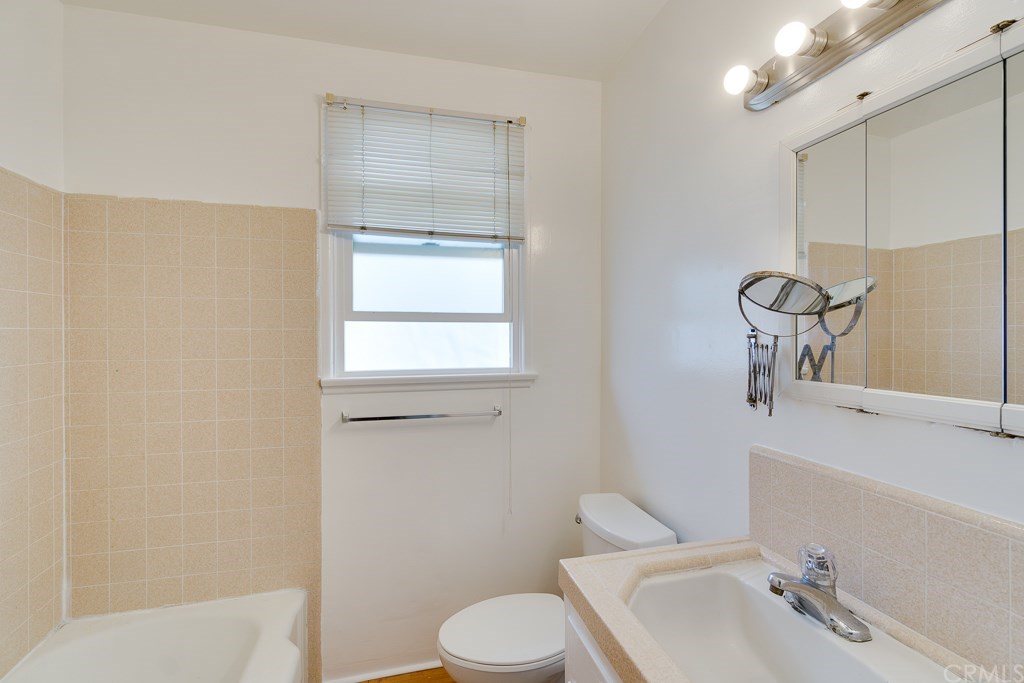 528 The Strand Hermosa Beach, CA 90254 - Photo 27 of 28