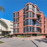 $2,000,000 | 1033 Ocean Avenue, Unit 101, Santa Monica, CA 90403