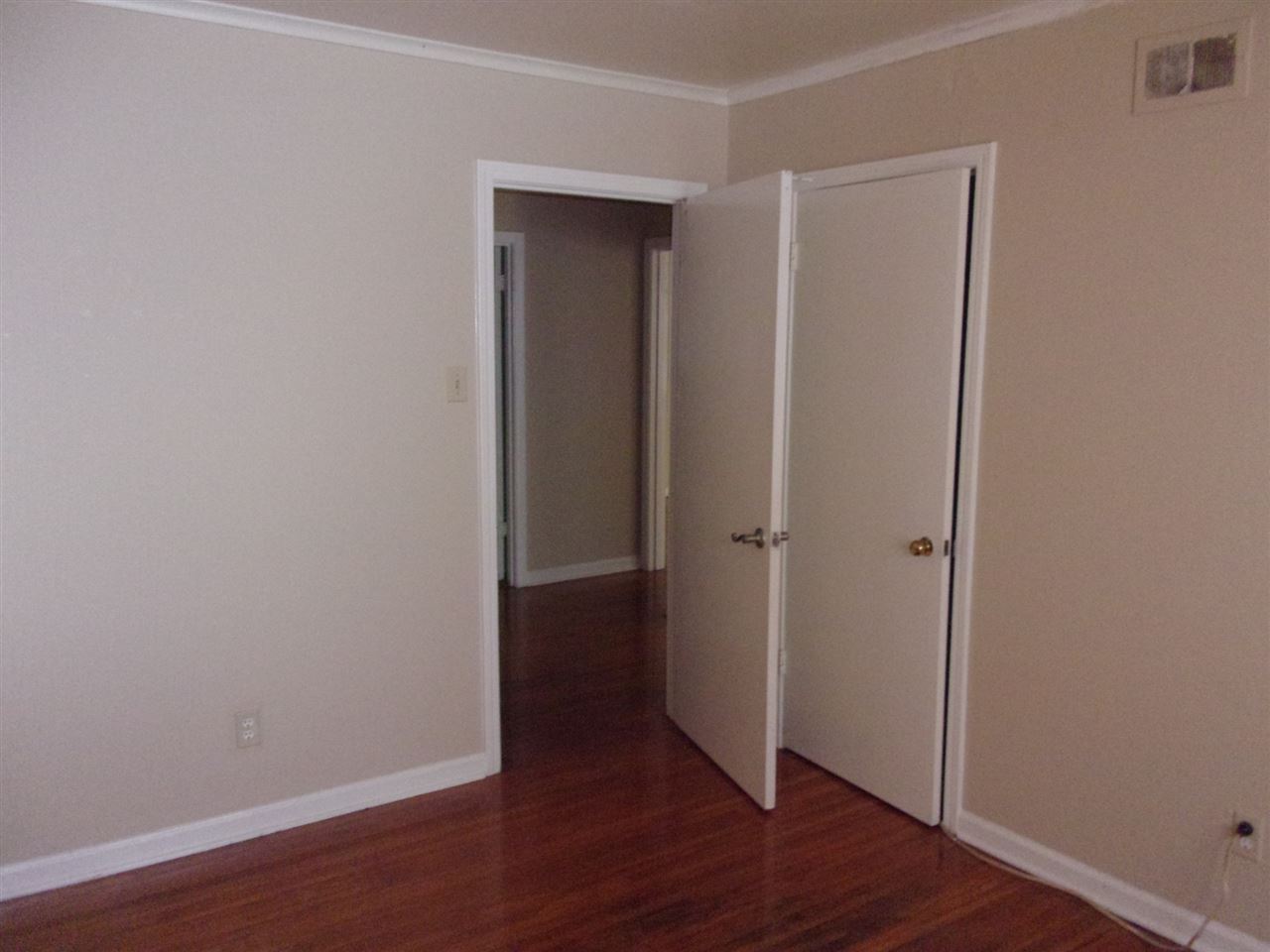 2923 Bannockburn Road Memphis, TN 38128 - Photo 10 of 12 Gallery Image 10