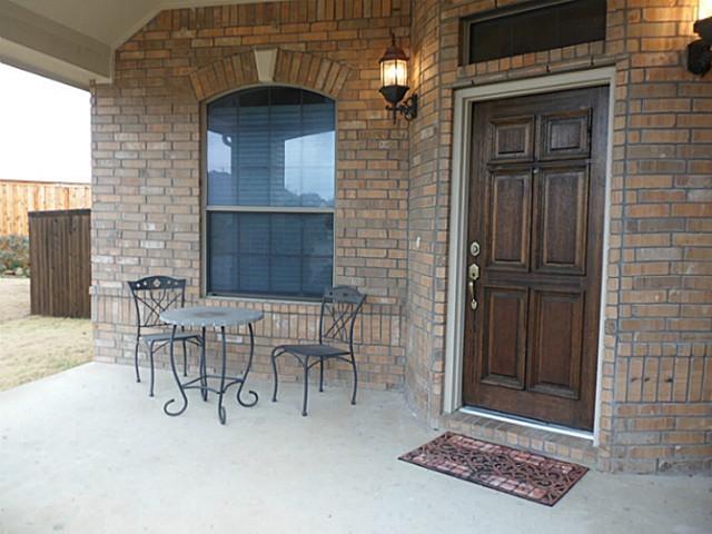 Front Porch, Sitting Area