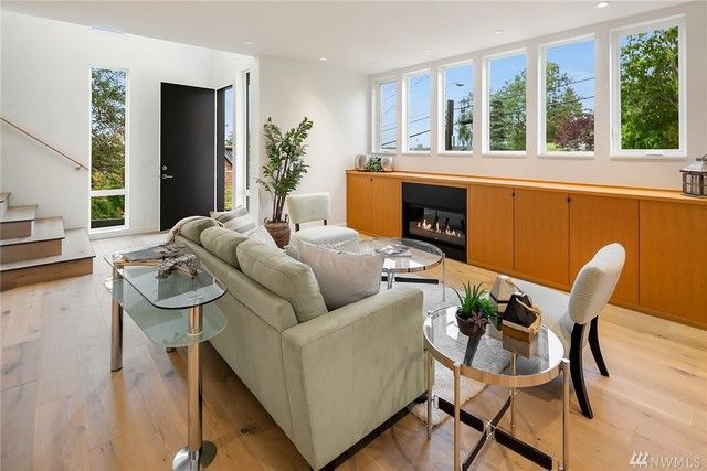 $2,785,000 | 2511 4th Avenue North, Seattle, WA 98109