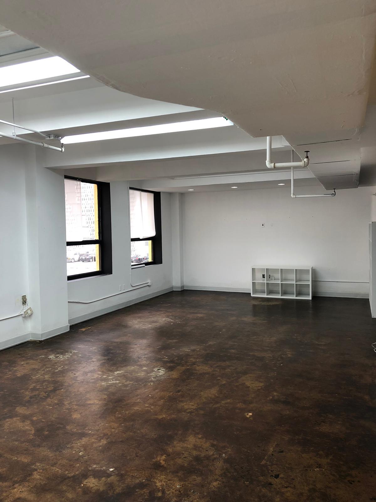 168 Southeast 1st Street, Unit 701 Miami, FL 33131 - Photo 3 of 7