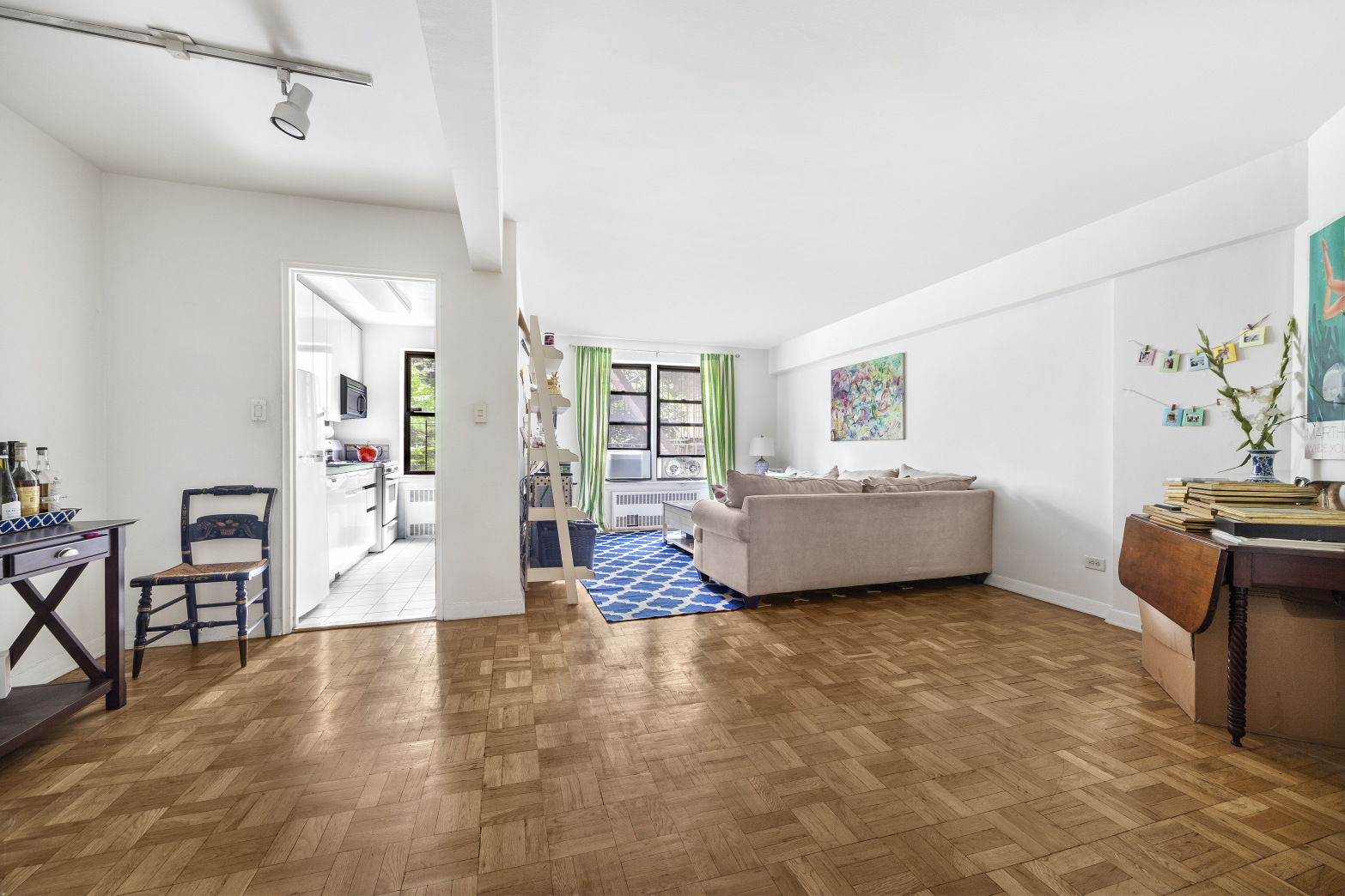 157 East 18th Street, Unit 1J Manhattan, NY 10003 - Photo 3 of 5