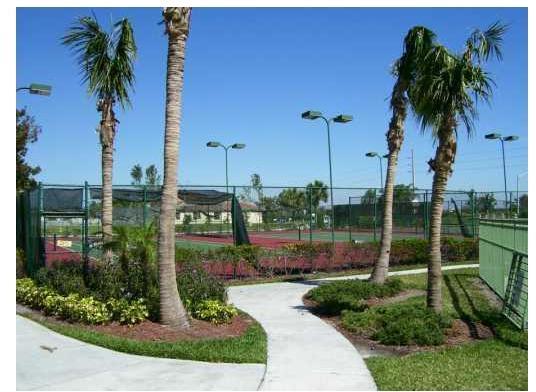 Encantada Pembroke Pines, FL 33029 - Photo 15 of 17