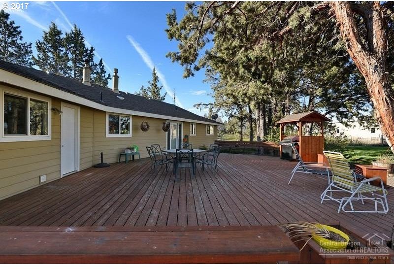 22125 Erickson Road Bend, OR 97701 - Photo 19 of 21
