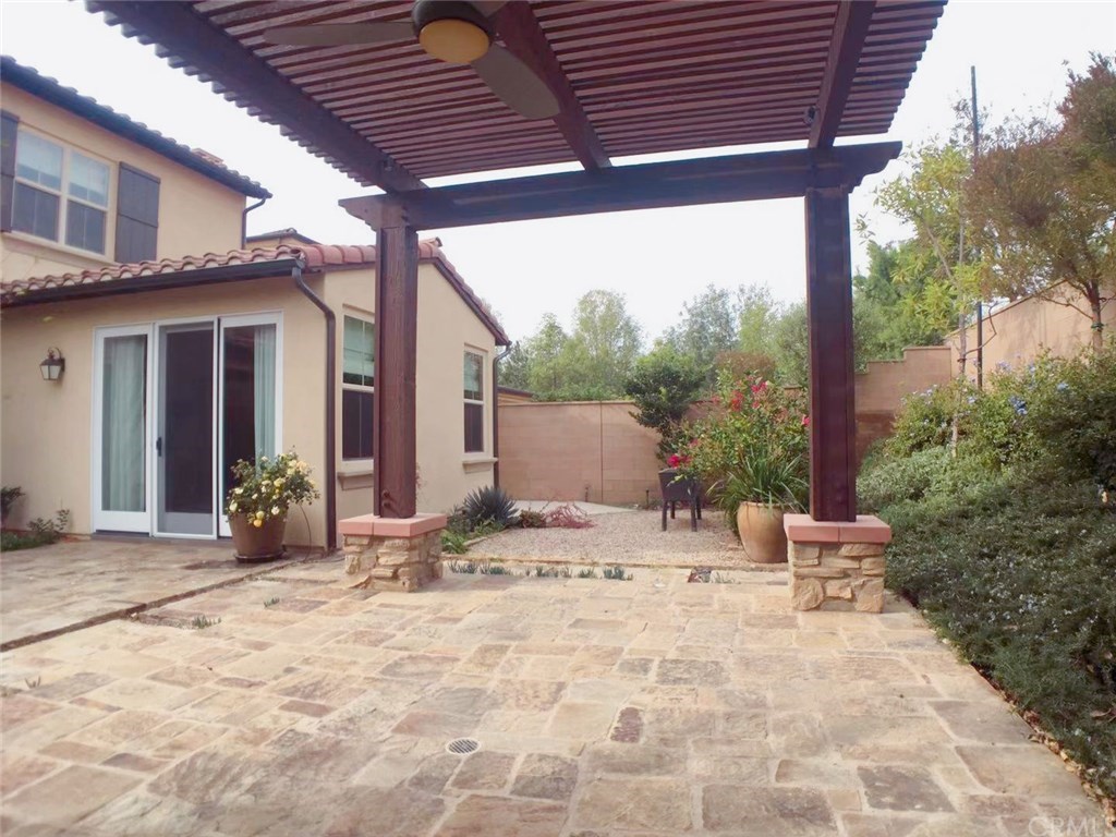 27 Statuary Irvine, CA 92620 - Photo 17 of 24