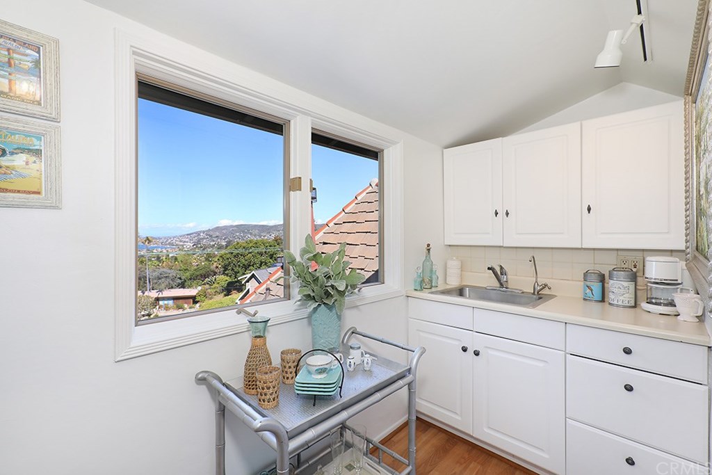 581 Diamond Street Laguna Beach, CA 92651 - Photo 27 of 51