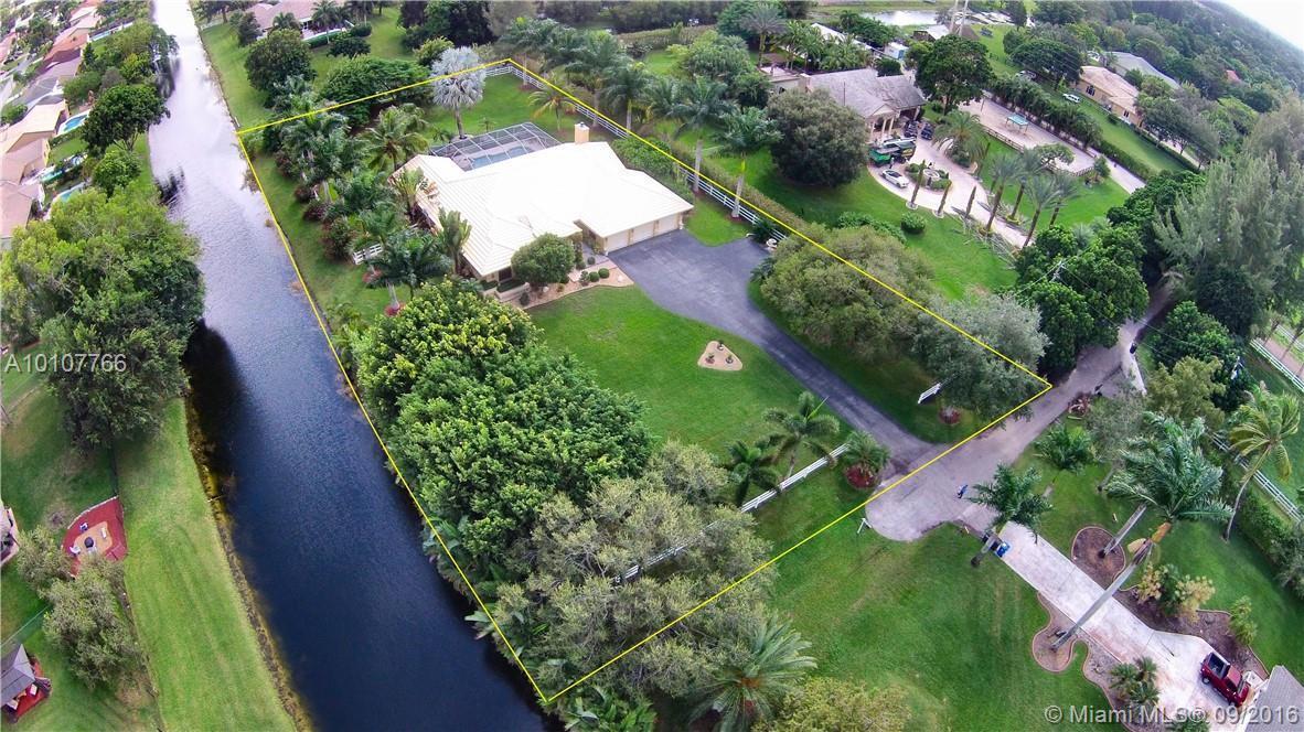 15710 Southwest 51st Manor Southwest Ranches, FL 33331 - Photo 5 of 35 Gallery Image 5