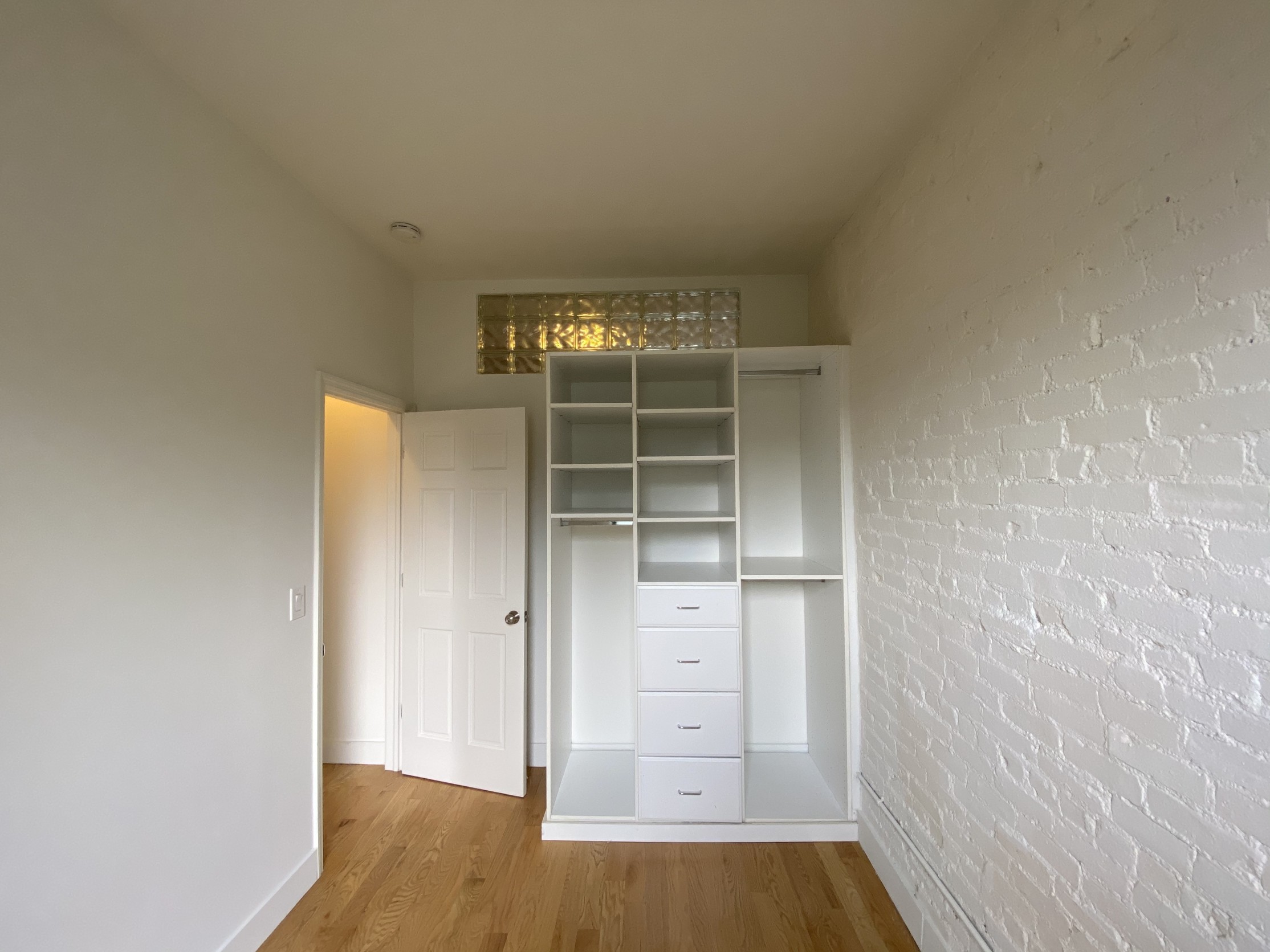 332 East 18th Street, Unit 16 Manhattan, NY 10003 - Photo 11 of 12