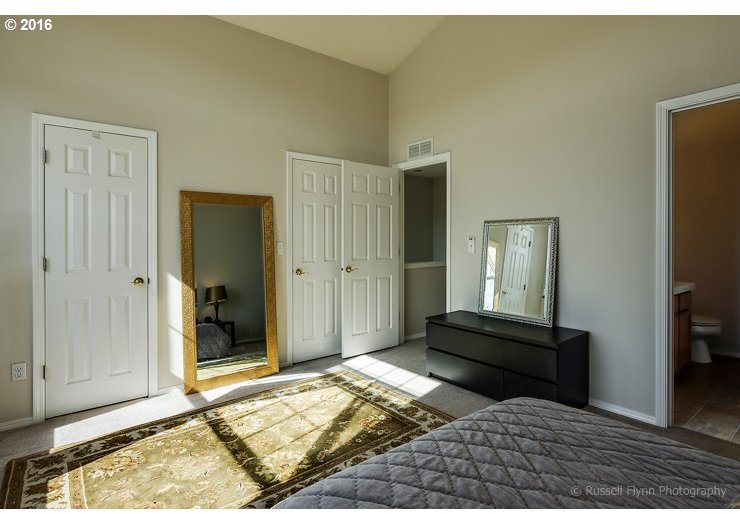 2397 Southwest Border Way Gresham, OR 97080 - Photo 10 of 32 Gallery Image 10