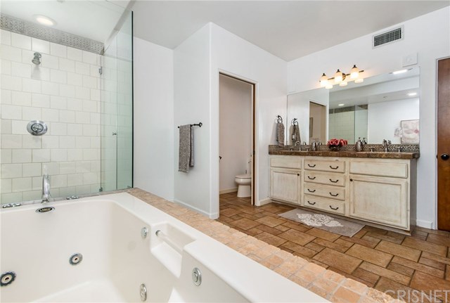 14839 Round Valley Drive Sherman Oaks, CA 91403 - Photo 20 of 43