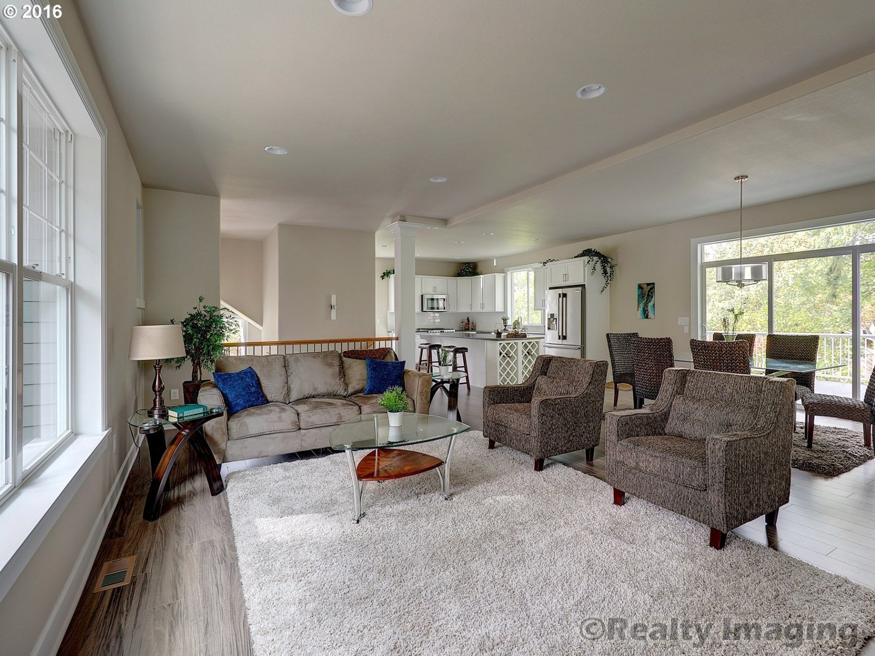 5155 Southwest Maplewood Road Portland, OR 97219 - Photo 18 of 24 Gallery Image 18