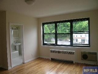 6 Studio Arcade, Unit 4H Bronxville, NY 10708 - Photo 7 of 8