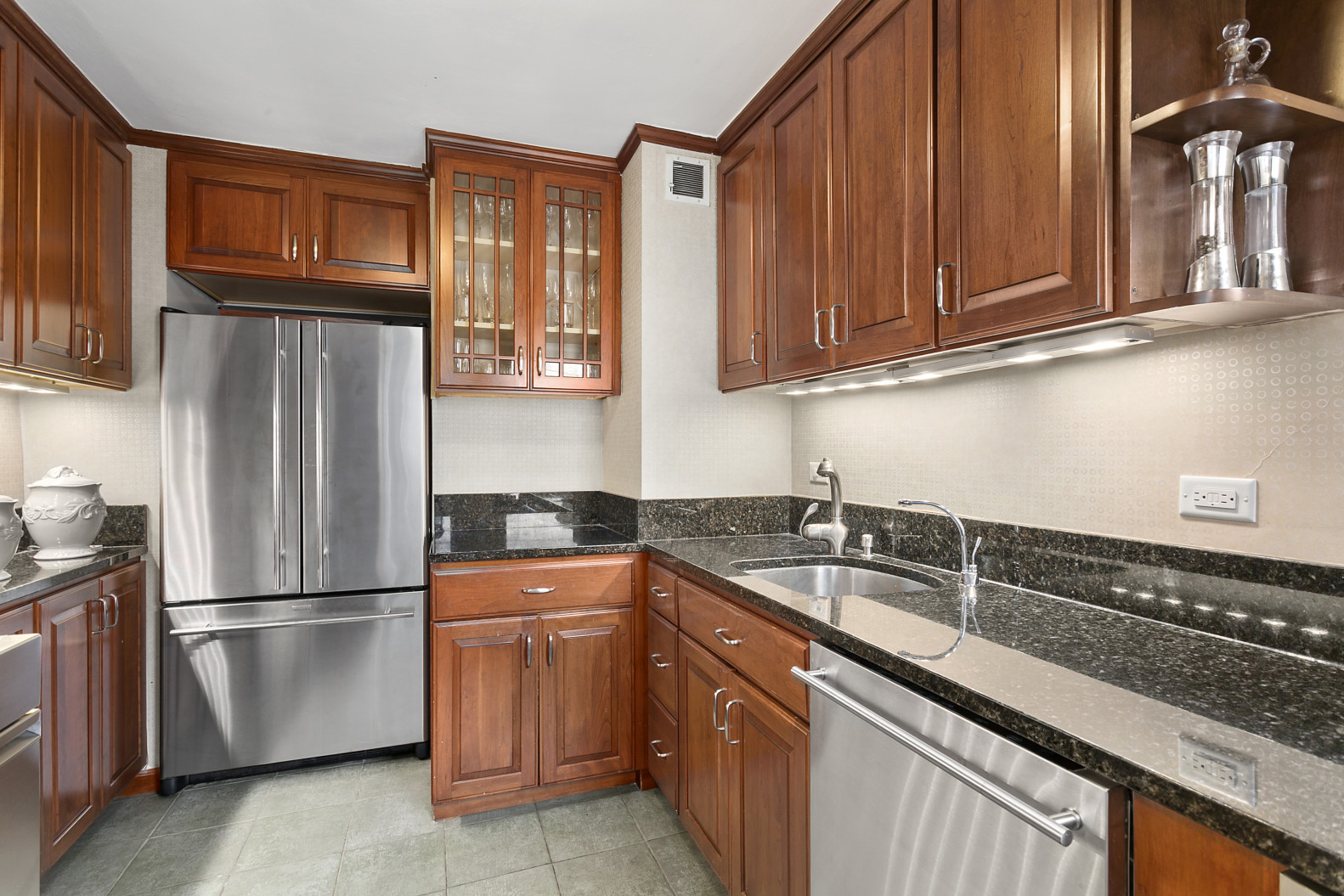 25 East 83rd Street, Unit 10E Manhattan, NY 10028 - Photo 5 of 12