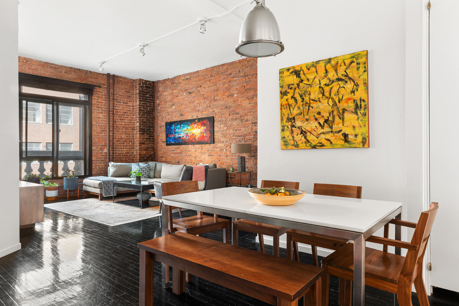 23 East 10th Street, Unit 301 Manhattan, NY 10003 - Photo 2 of 6