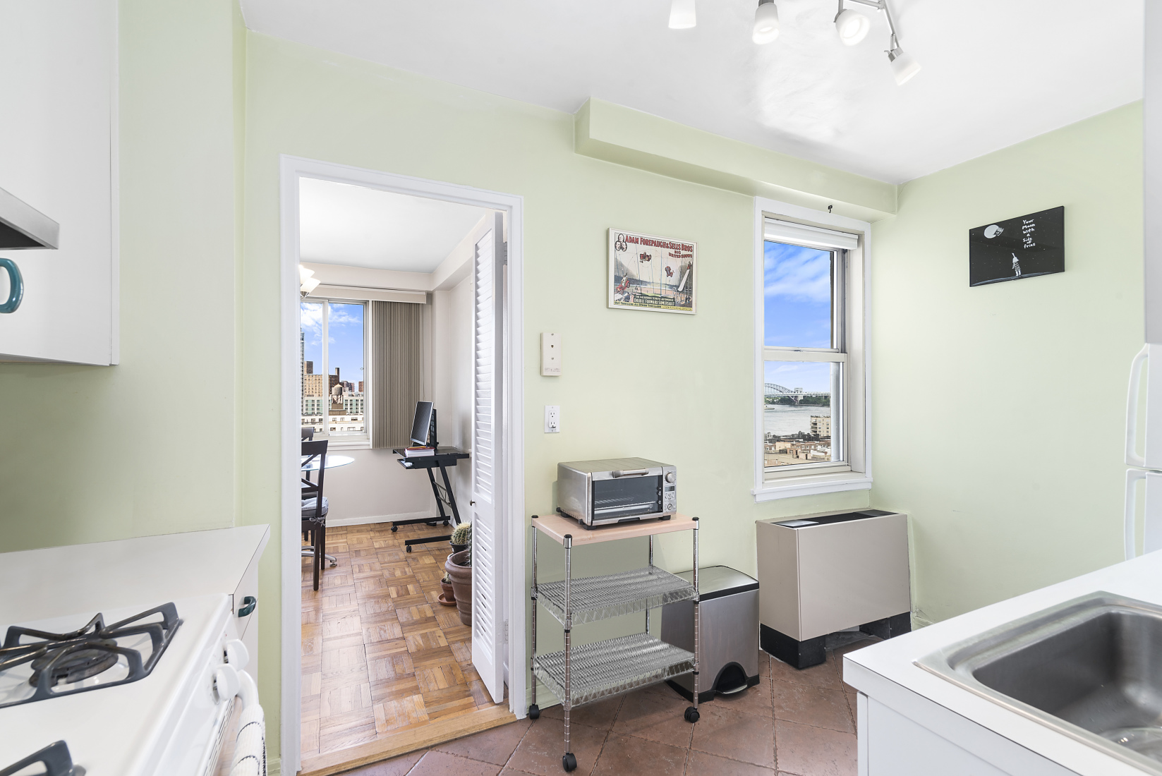 401 East 86th Street, Unit 17A Manhattan, NY 10028 - Photo 4 of 6