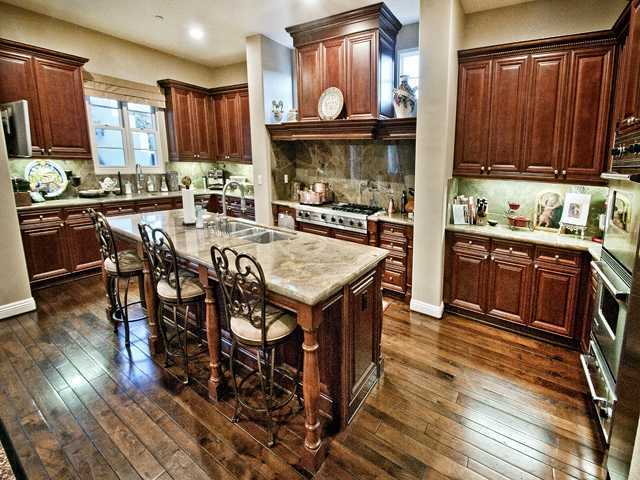 1212 Via Zamia Encinitas, CA 92024 - Photo 10 of 25